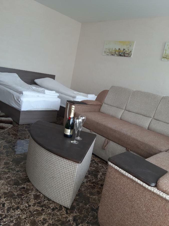 Arka Hotel มาเชอิเก ภายนอก รูปภาพ