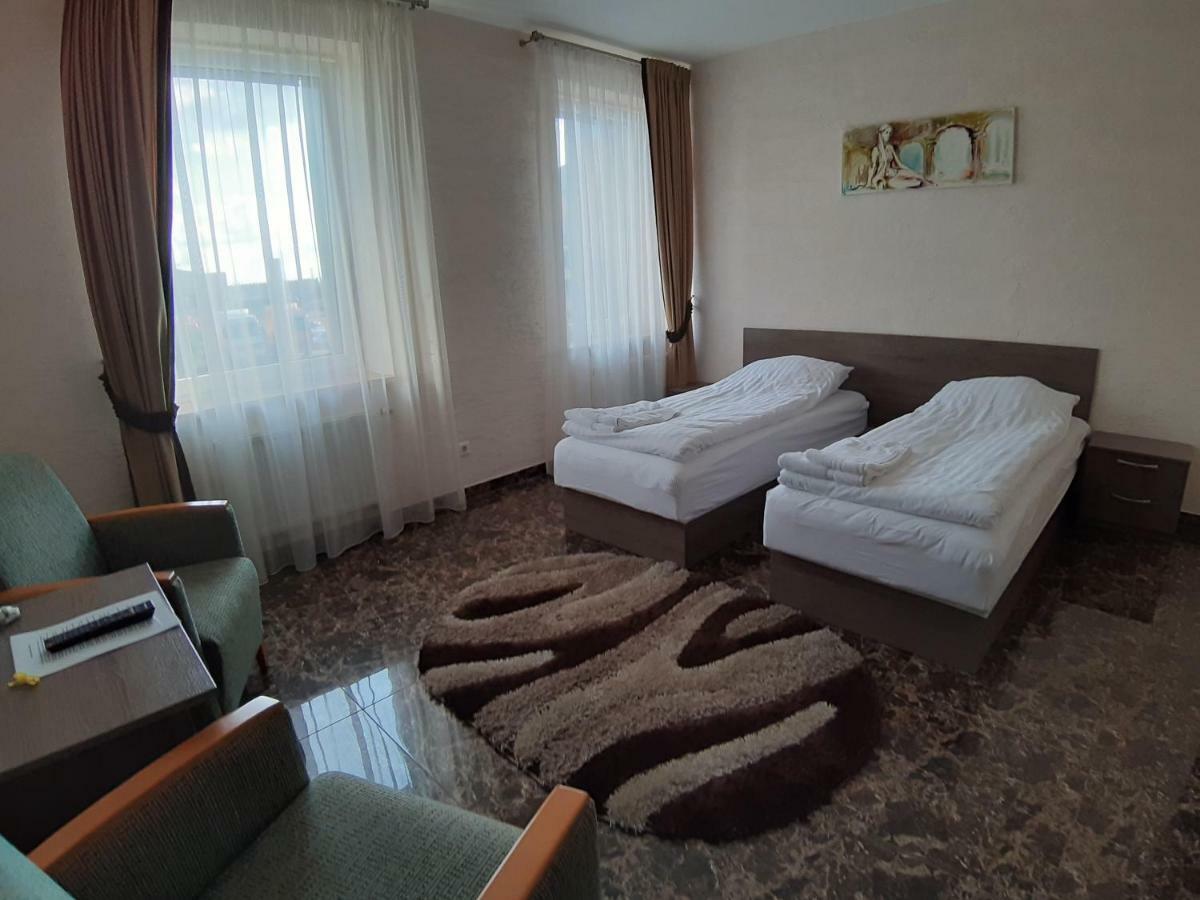 Arka Hotel มาเชอิเก ภายนอก รูปภาพ